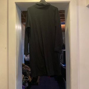 Barley used Isaacmizrahilive black long sleeve turtle neck dress